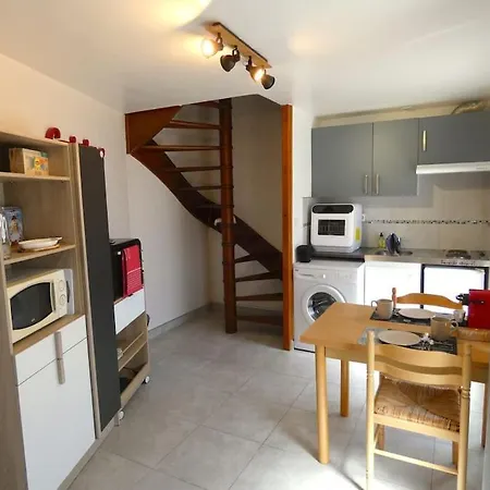 Maison En Triplex Au Centre-ville De