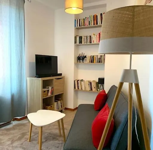 Maison En Triplex Au Centre-ville De