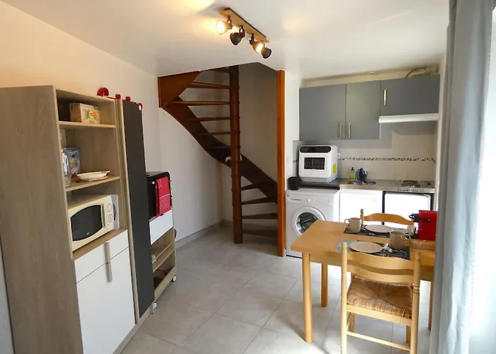 Maison En Triplex Au Centre-ville De